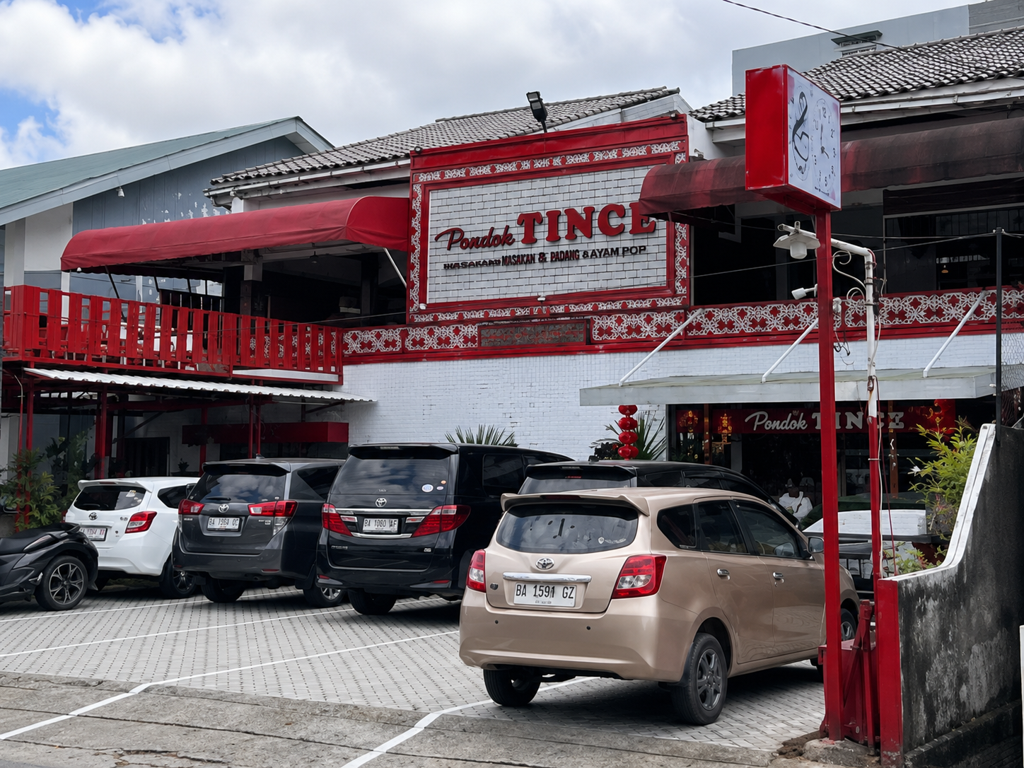 Rasa Rumahan Khas Palembang, Disajikan Istimewa